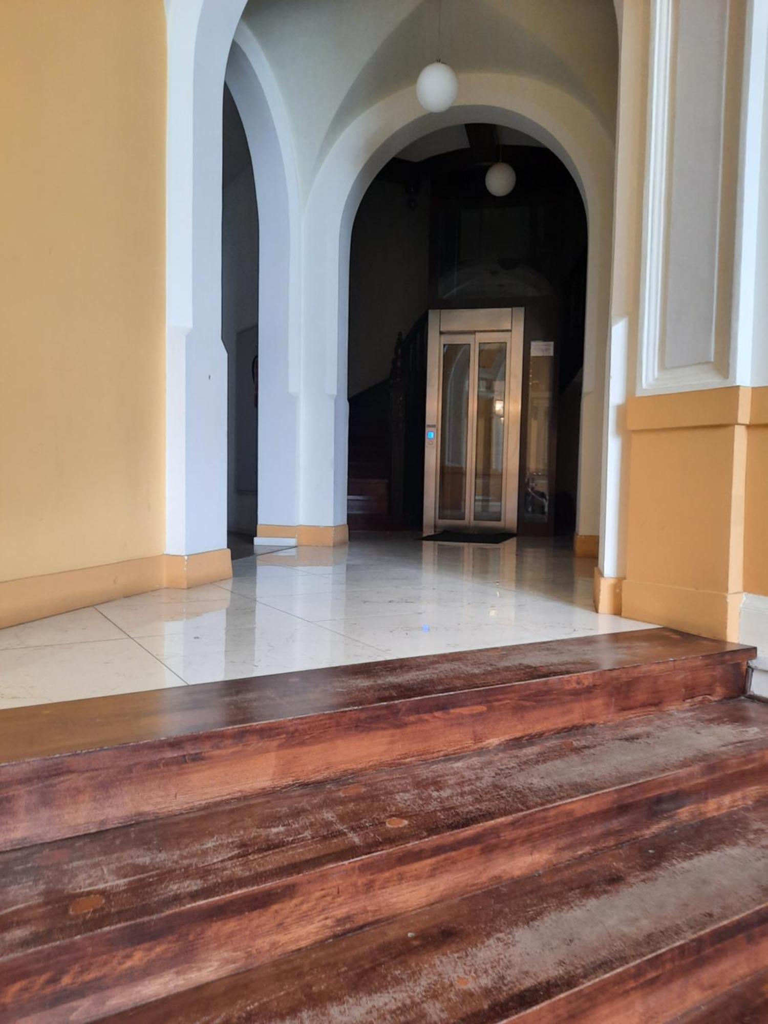 Kings Apartment *